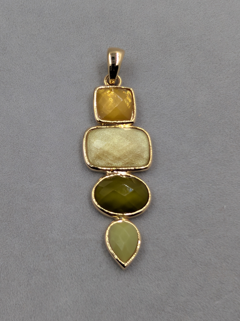Lia Sophia Infuse Retired Green Stone Gold Tone Pendant | M174